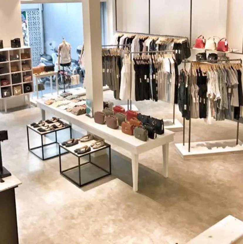 small-clothes-shop-design-decoration-furniture-5